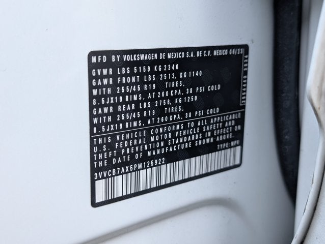 2023 Volkswagen Tiguan SE R-Line Black