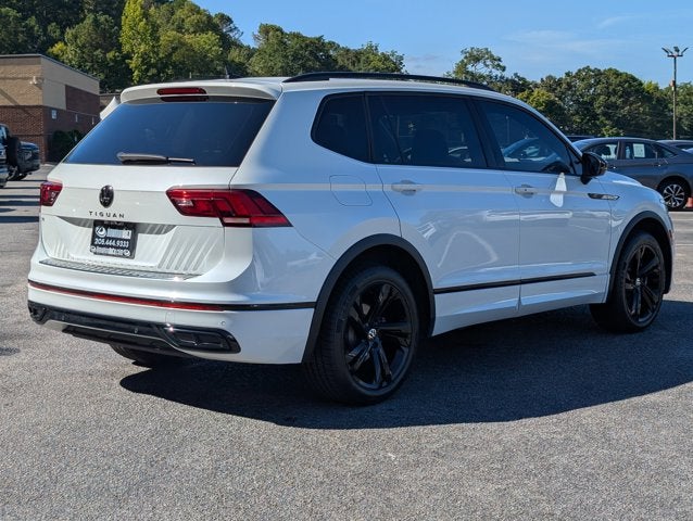 2024 Volkswagen Tiguan SE R-Line Black