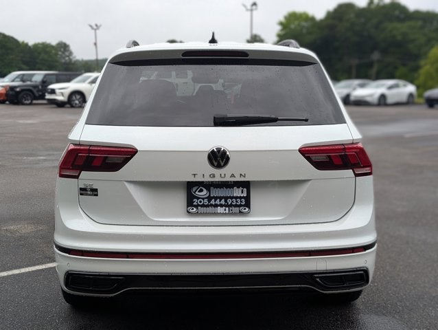2024 Volkswagen Tiguan SE R-Line Black