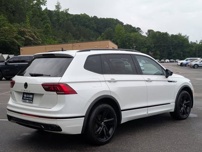 2024 Volkswagen Tiguan SE R-Line Black