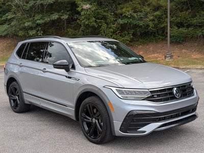 2023 Volkswagen Tiguan SE R-Line Black