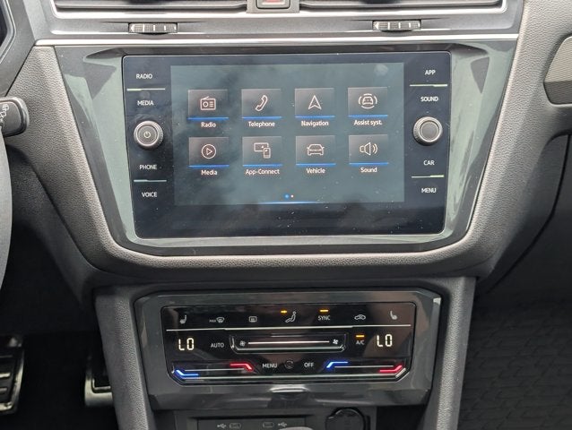 2023 Volkswagen Tiguan SE R-Line Black