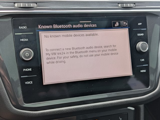 2023 Volkswagen Tiguan SE R-Line Black