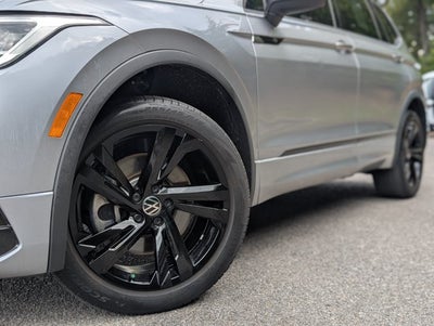2023 Volkswagen Tiguan SE R-Line Black