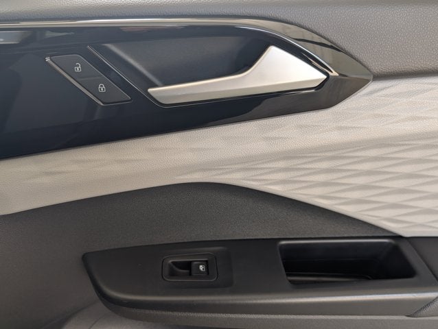 2023 Volkswagen Taos S