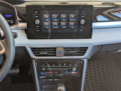 2025 Volkswagen Taos SE