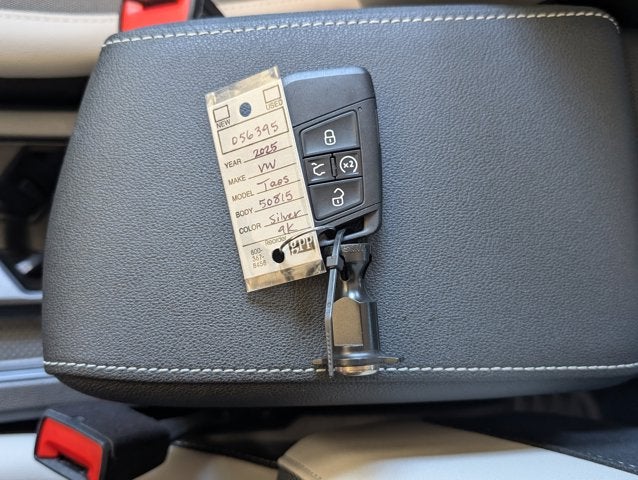 2025 Volkswagen Taos SE