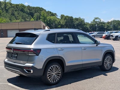 2025 Volkswagen Taos SE