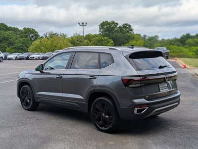 2025 Volkswagen Taos SE