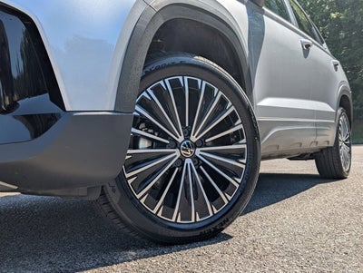 2025 Volkswagen Taos SE