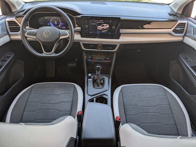 2025 Volkswagen Taos SE
