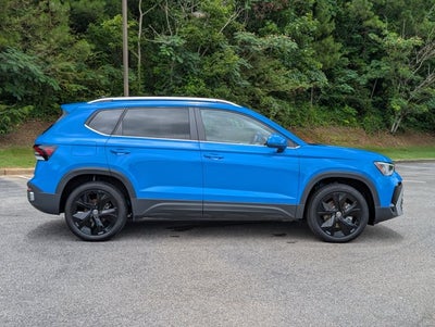 2025 Volkswagen Taos SE