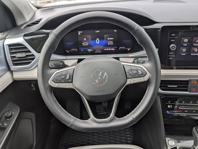 2025 Volkswagen Taos SE