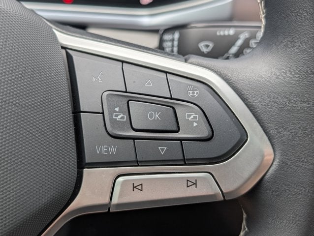 2025 Volkswagen Taos SE
