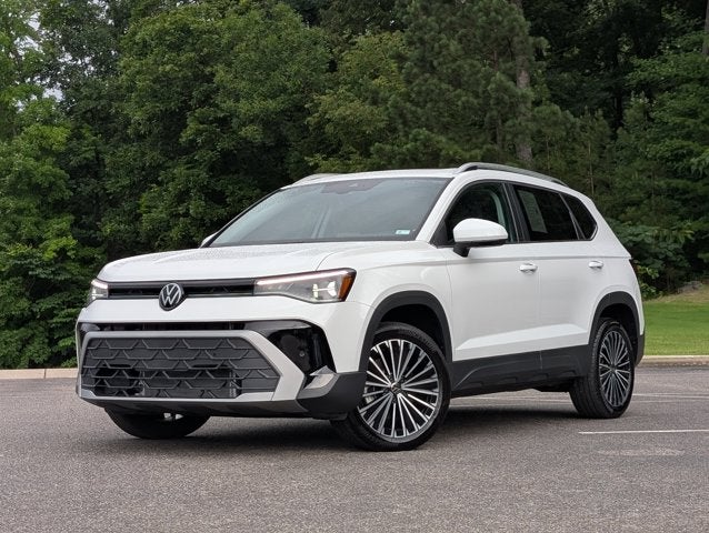 2025 Volkswagen Taos SE