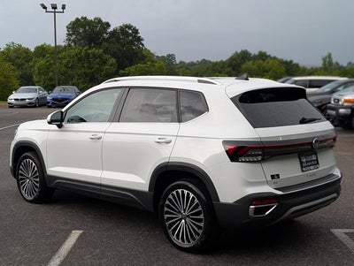 2025 Volkswagen Taos SE