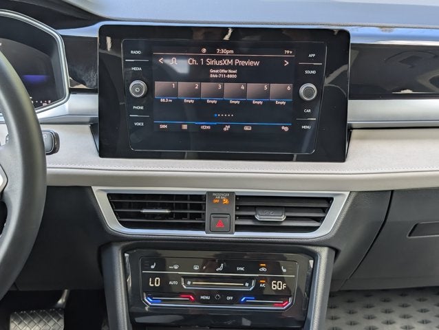 2025 Volkswagen Taos SE