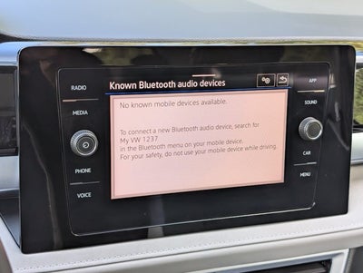 2025 Volkswagen Taos SE