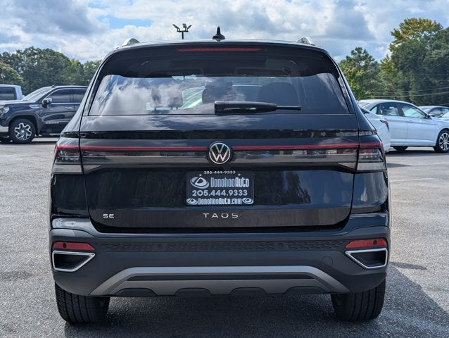 2025 Volkswagen Taos SE