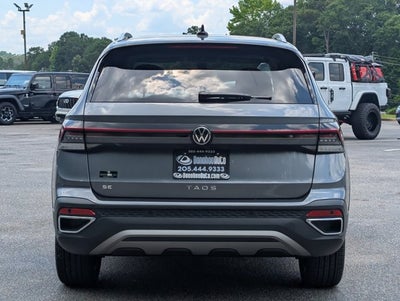 2025 Volkswagen Taos SE