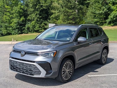 2025 Volkswagen Taos SE