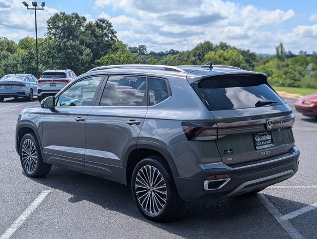 2025 Volkswagen Taos SE