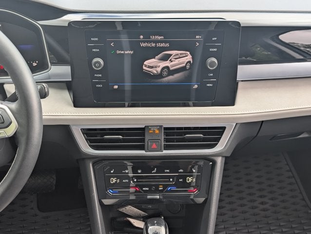 2025 Volkswagen Taos SE
