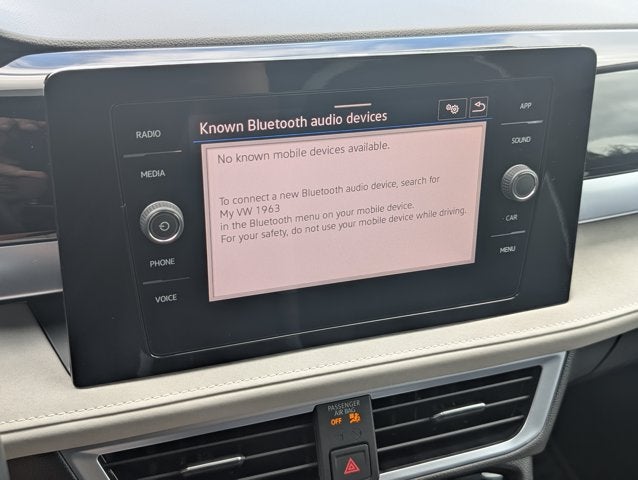 2025 Volkswagen Taos SE
