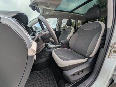 2025 Volkswagen Taos SE