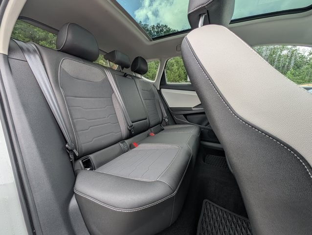 2025 Volkswagen Taos SE