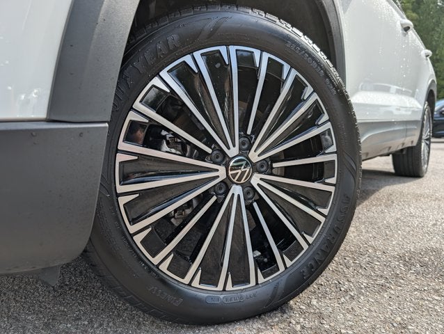 2025 Volkswagen Taos SE