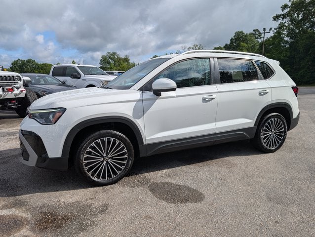 2025 Volkswagen Taos SE