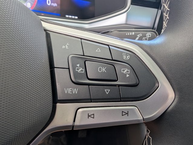 2025 Volkswagen Taos SE