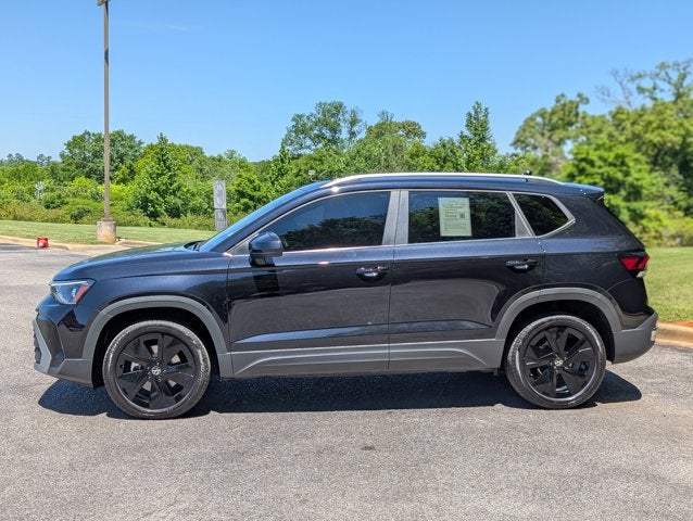 2025 Volkswagen Taos SE