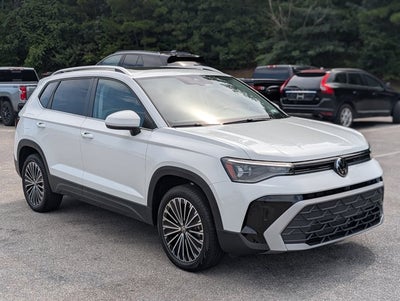 2025 Volkswagen Taos SE