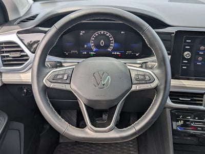 2025 Volkswagen Taos SE
