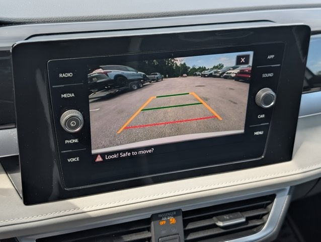 2025 Volkswagen Taos SE