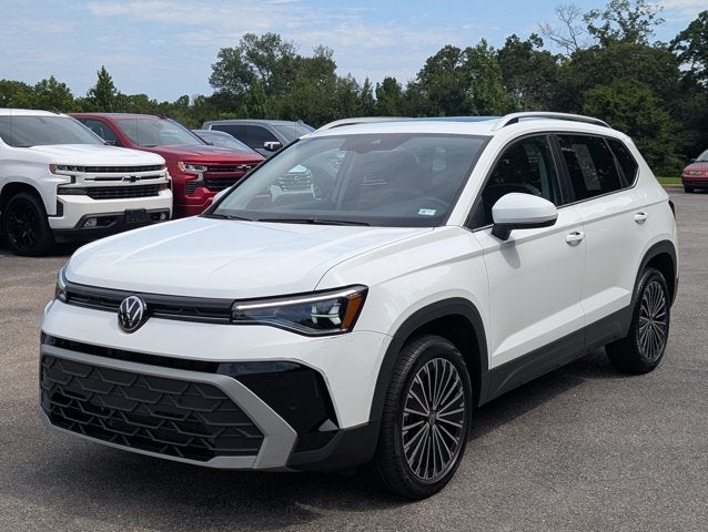2025 Volkswagen Taos SE