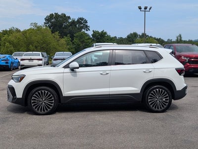 2025 Volkswagen Taos SE