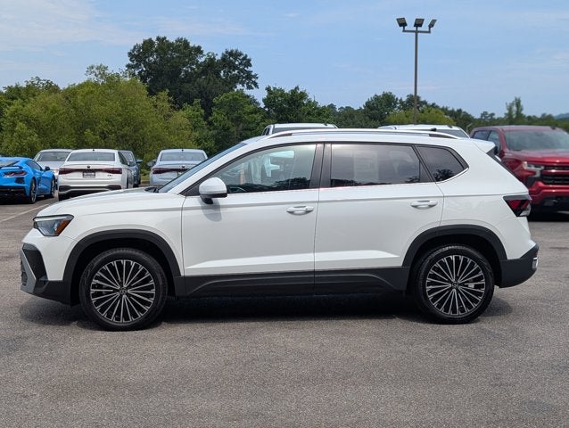 2025 Volkswagen Taos SE