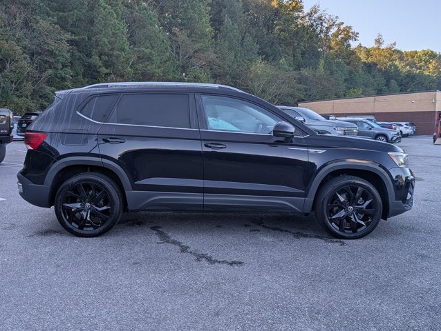 2023 Volkswagen Taos SE