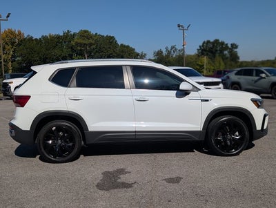 2023 Volkswagen Taos SE