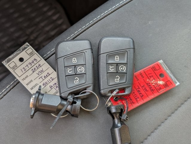 2024 Volkswagen Taos SE