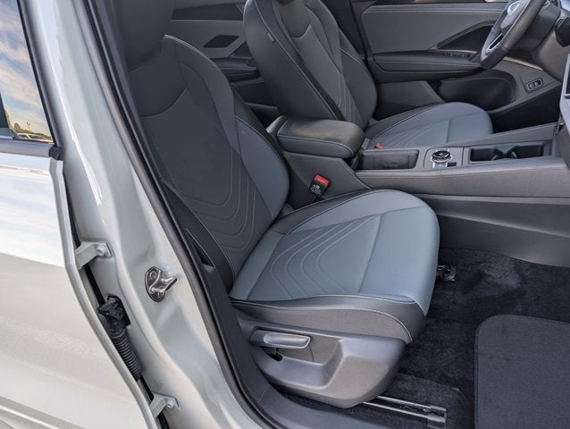 2025 Volkswagen Tiguan SE R-Line Black