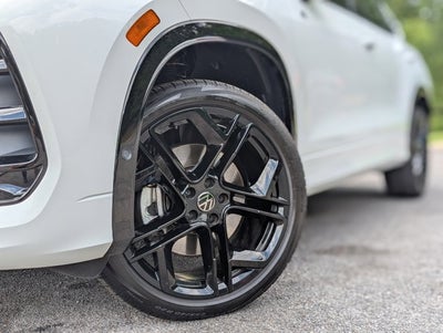 2025 Volkswagen Tiguan SE R-Line Black