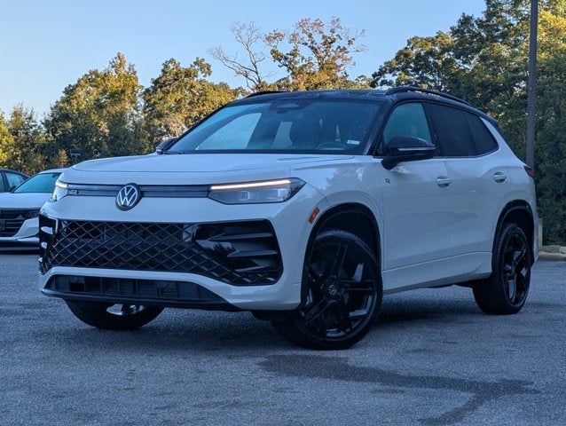 2026 Volkswagen Tiguan SE R-Line Black