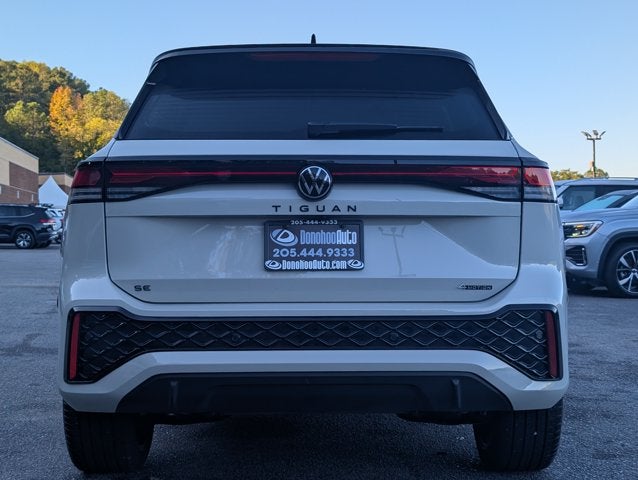 2026 Volkswagen Tiguan SE R-Line Black