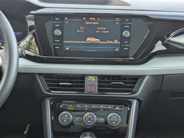 2024 Volkswagen Taos SE Black