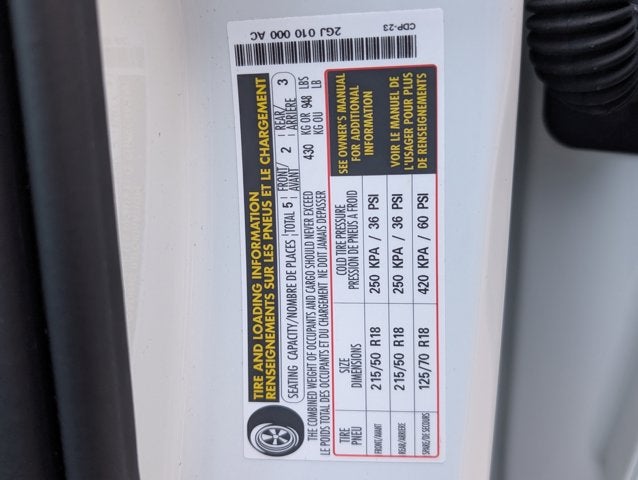 2024 Volkswagen Taos SE Black