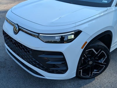 2025 Volkswagen Tiguan SEL R-Line
